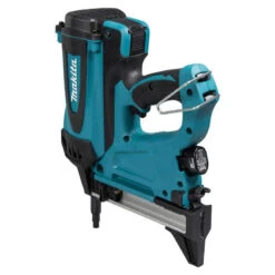 Cloueur Autonome à Gaz 7,2 V Li-Ion 15-40 Mm - MAKITA GN420CLSE -Promos Pro Bricolage Boutique cloueur a gaz li ion makita gn420clse 2