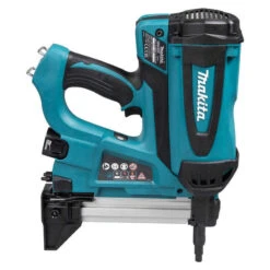 Cloueur Autonome à Gaz 7,2 V Li-Ion 15-40 Mm - MAKITA GN420CLSE -Promos Pro Bricolage Boutique cloueur a gaz li ion makita gn420clse 3