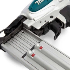 Cloueur Pneumatique De Finition 18 Ga 8 Bar 50 Mm - MAKITA AF506 8 Cloueur Pneumatique De Finition 18 Ga 8 Bar 50 Mm - MAKITA AF506 -Promos Pro Bricolage Boutique cloueur pneumatique makita af506 3