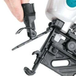 Cloueur Pneumatique 8,3 Bar 16 Ga 25 à 64 Mm - MAKITA AF601 -Promos Pro Bricolage Boutique cloueur pneumatique makita af601 4