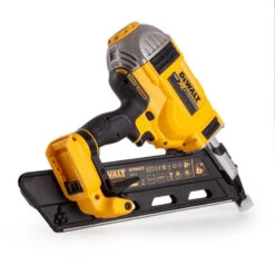 Cloueur De Charpente 18V XR (2x5,0 Ah) En Coffret - DEWALT DCN692P2-QW 9 Cloueur De Charpente 18V XR (2x5,0 Ah) En Coffret - DEWALT DCN692P2-QW -Promos Pro Bricolage Boutique cloueur sans fil dewalt dcn692p2 qw 2