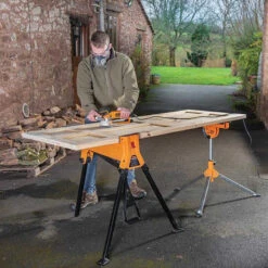 Tréteau Avec étau Portable En Acier SuperJaws SJA100E - TRITON 327323 -Promos Pro Bricolage Boutique etau treteau portable sja100e triton 327323 4