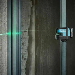Laser Croix 12V CXT à Lignes Vertes 35 M - MAKITA SK105GDZ 7 Laser Croix 12V CXT à Lignes Vertes 35 M - MAKITA SK105GDZ -Promos Pro Bricolage Boutique laser croix 12v makita sk105gdz 3