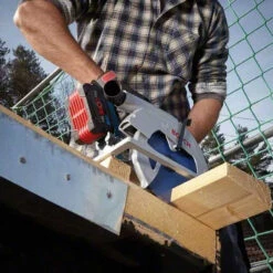 Pack Batteries 18V (4x5.5 Ah) En Coffret - BOSCH 1600A02A2U 5 Pack Batteries 18V (4x5.5 Ah) En Coffret - BOSCH 1600A02A2U -Promos Pro Bricolage Boutique pack batteries 18v procore en coffret bosch 1600a02a2u 2