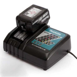 Pack énergie (2x3,0 Ah) Avec Chargeur Simple Et Coffret Makpac - MAKITA 197952-5 -Promos Pro Bricolage Boutique pack power makita 197624 2 2